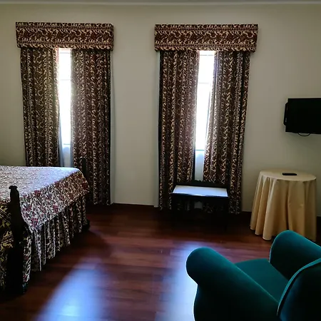Urgeirica Hotel 4*