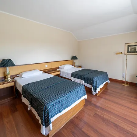 Hotel Urgeirica 4*